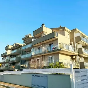 Appartamento Dolcevita Anagnina Prestige, Roma